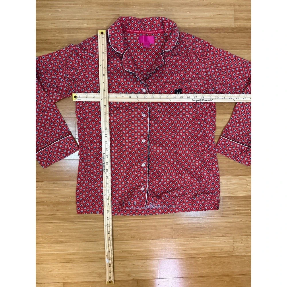 Victoria's Secret 2 pc Pajamas Medium Red Geometric‎ Cotton Cozy Loungewear